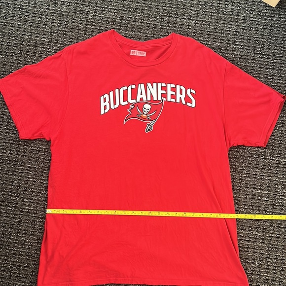 NFL Team Apparel | Tampa Bay Buccaneers Tom Brady Style T-Shirt Men’s Size XL - Picture 6 of 6
